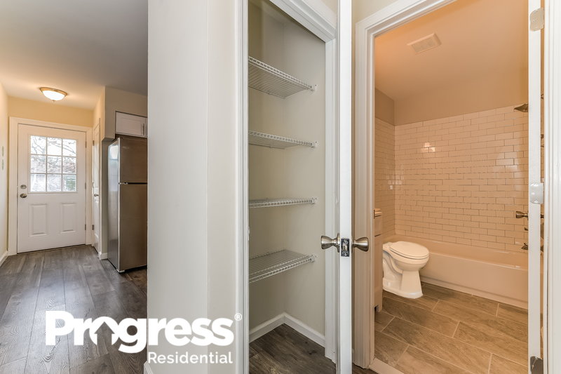0/Mo, 964 Michael Ave Vineland, NJ 08360 bathroom View 2