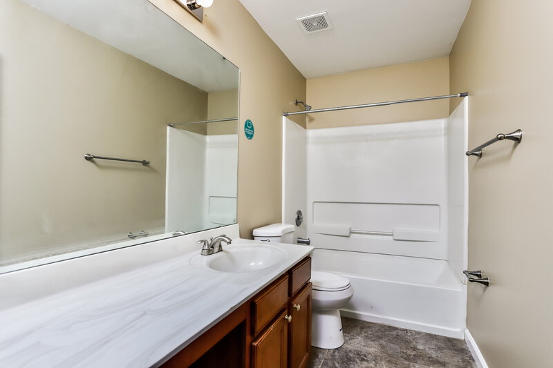 2,225/Mo, 226 Spring Borough Dr O'Fallon, MO 63368 Bedroom View 3