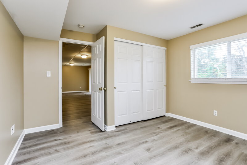 2,225/Mo, 226 Spring Borough Dr O'Fallon, MO 63368 Bedroom View 5