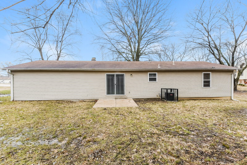 1,585/Mo, 2 Florence Hill Ct Florissant, MO 63033 Rear View 2