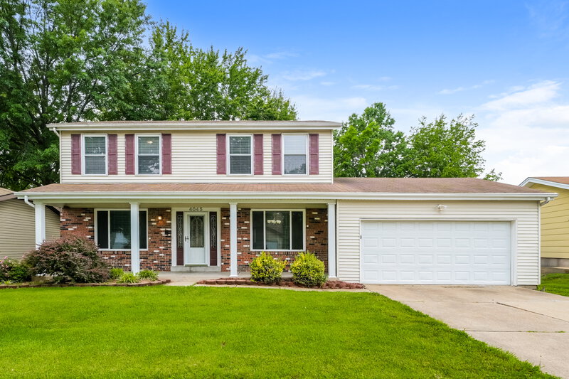 2,490/Mo, 4045 Hounds Hill Dr Florissant, MO 63034 External View