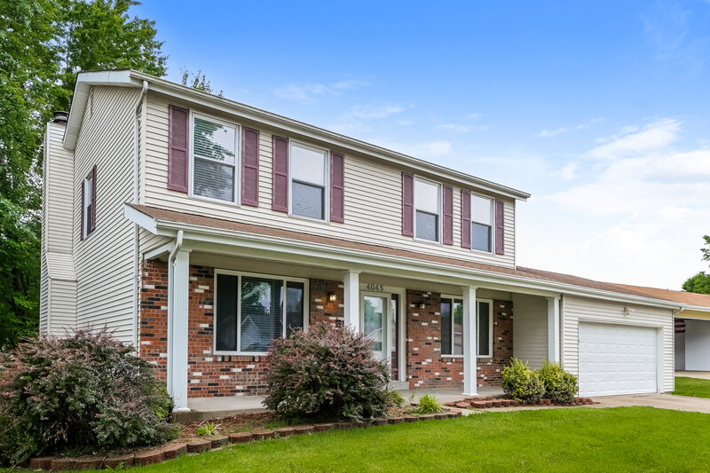 2,490/Mo, 4045 Hounds Hill Dr Florissant, MO 63034 Front View