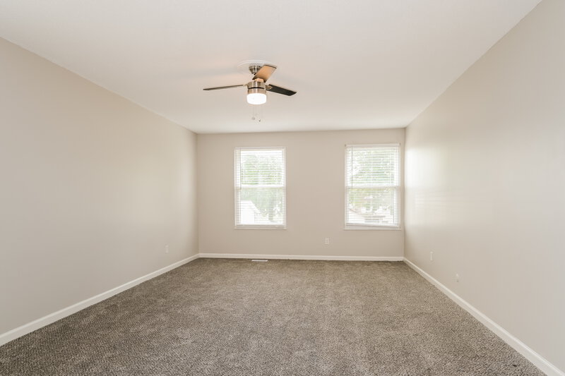 2,490/Mo, 4045 Hounds Hill Dr Florissant, MO 63034 Main Bedroom View