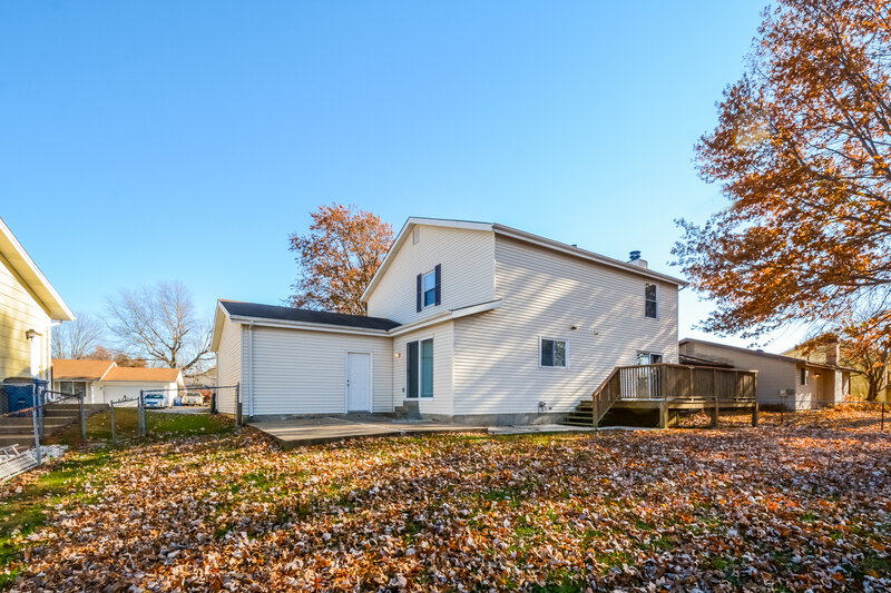 2,165/Mo, 4045 Hounds Hill Dr Florissant, MO 63034 Rear View