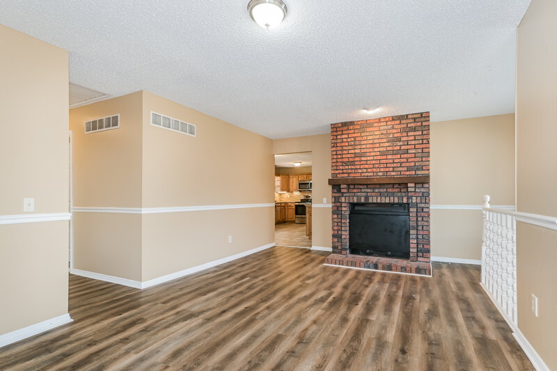 2,145/Mo, 15649 91st Ave Florissant, MO 63034 Living Room View