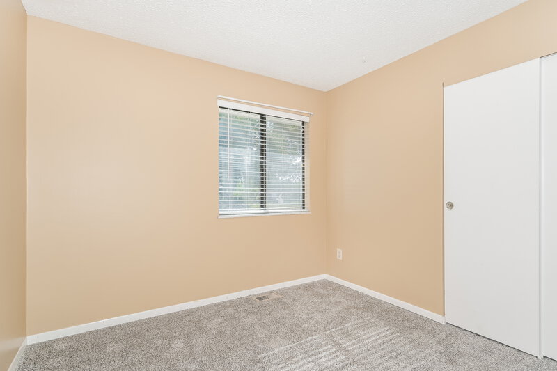 2,145/Mo, 15649 91st Ave Florissant, MO 63034 Bedroom View 2