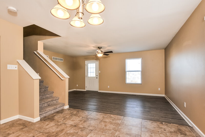 1,930/Mo, 1229 Oakholt Ct Herculaneum, MO 63048 Dining Room View