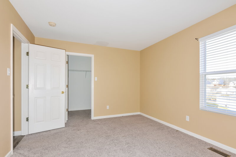 1,930/Mo, 1229 Oakholt Ct Herculaneum, MO 63048 Bedroom View 2
