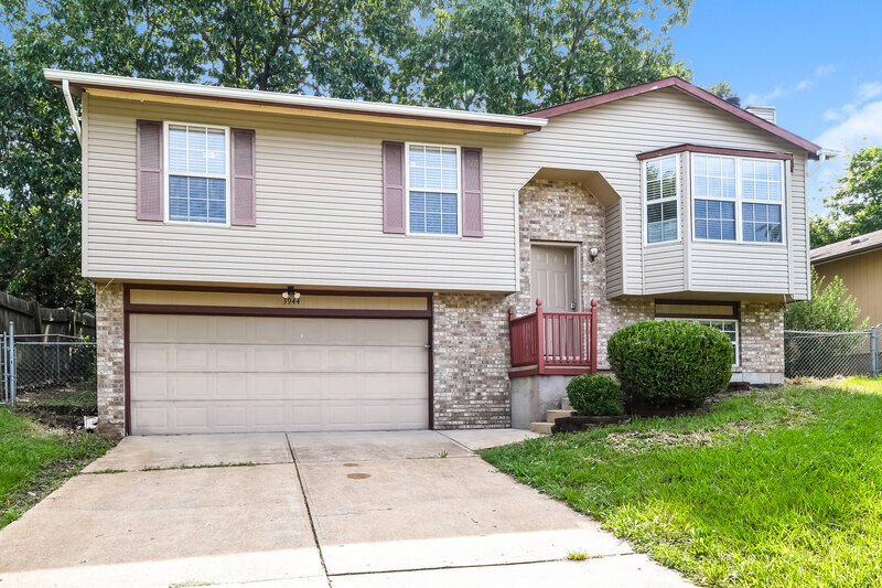 2,075/Mo, 3944 Walnut Ridge Ct Imperial, MO 63052 Front View
