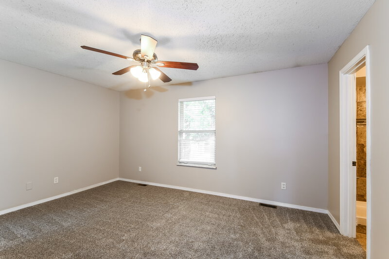 2,075/Mo, 3944 Walnut Ridge Ct Imperial, MO 63052 Main Bedroom View 2
