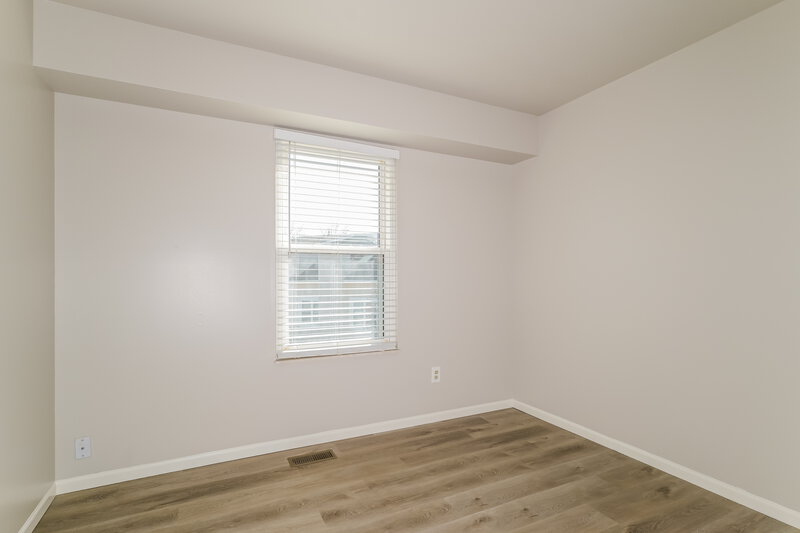 2,030/Mo, 4 Caribou Ct Saint Peters, MO 63376 Bedroom View
