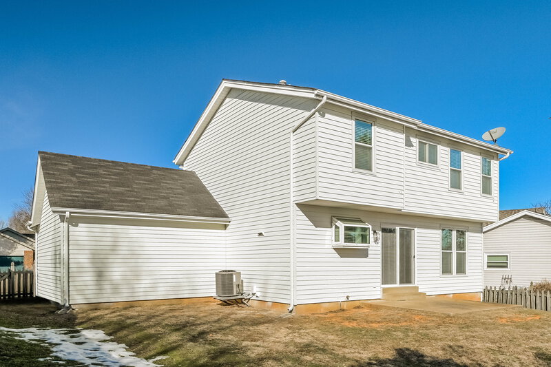 2,030/Mo, 4 Caribou Ct Saint Peters, MO 63376 Rear View