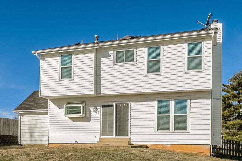 2,030/Mo, 4 Caribou Ct Saint Peters, MO 63376 Rear View 2