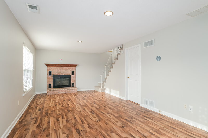 1,620/Mo, 2513 Weymouth Dr High Ridge, MO 63049 Living Room View