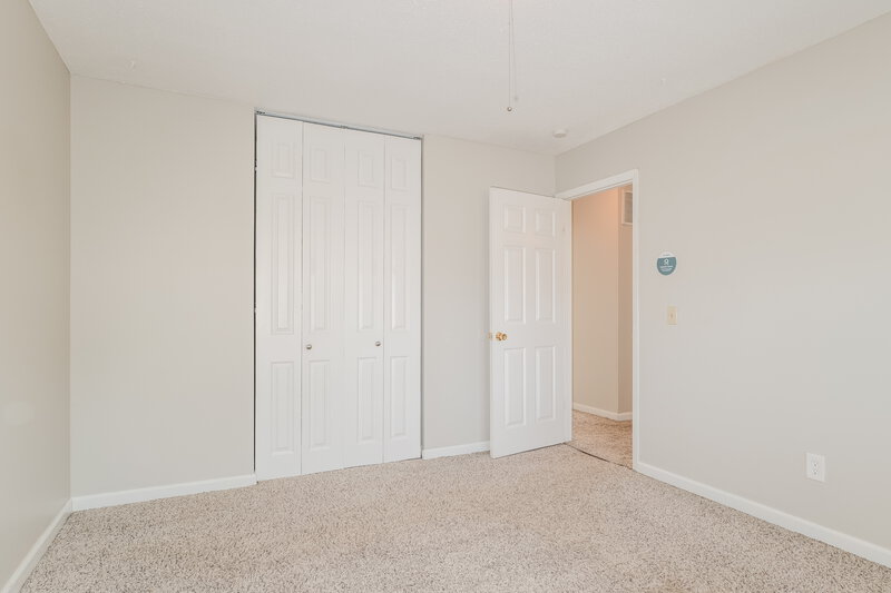 1,620/Mo, 2513 Weymouth Dr High Ridge, MO 63049 Bedroom View