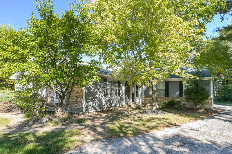 1,945/Mo, 14311 Riverfront Dr Florissant, MO 63034 Front View