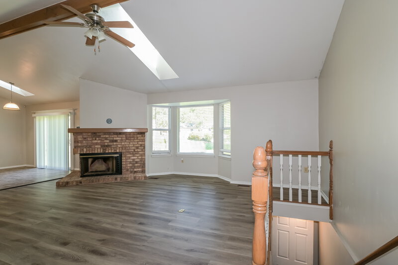 1,945/Mo, 14311 Riverfront Dr Florissant, MO 63034 Living Room View