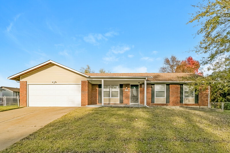 1,665/Mo, 1215 Borden Dr Florissant, MO 63031 External View