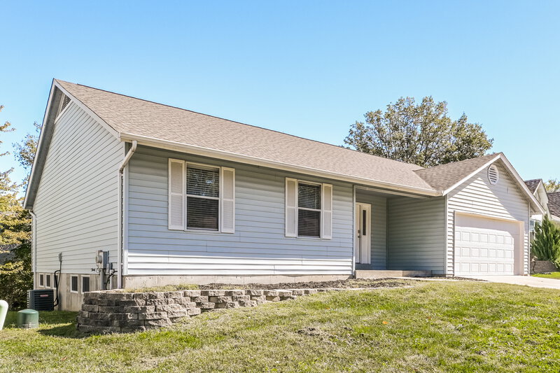 2,255/Mo, 1233 Colby Dr Saint Peters, MO 63376 Front View