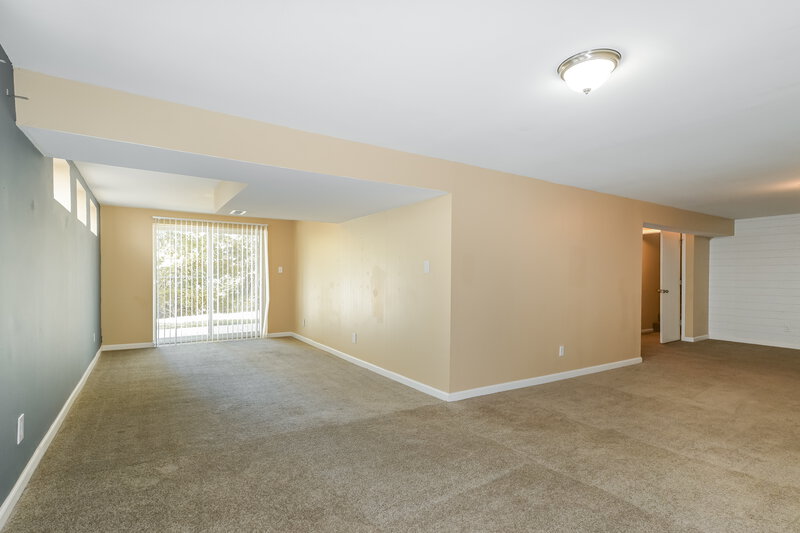 2,255/Mo, 1233 Colby Dr Saint Peters, MO 63376 Basement View 2