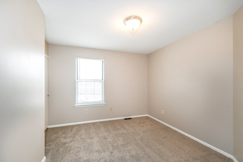 2,585/Mo, 3045 Willow Creek Estates Dr Florissant, MO 63031 Misc View 11