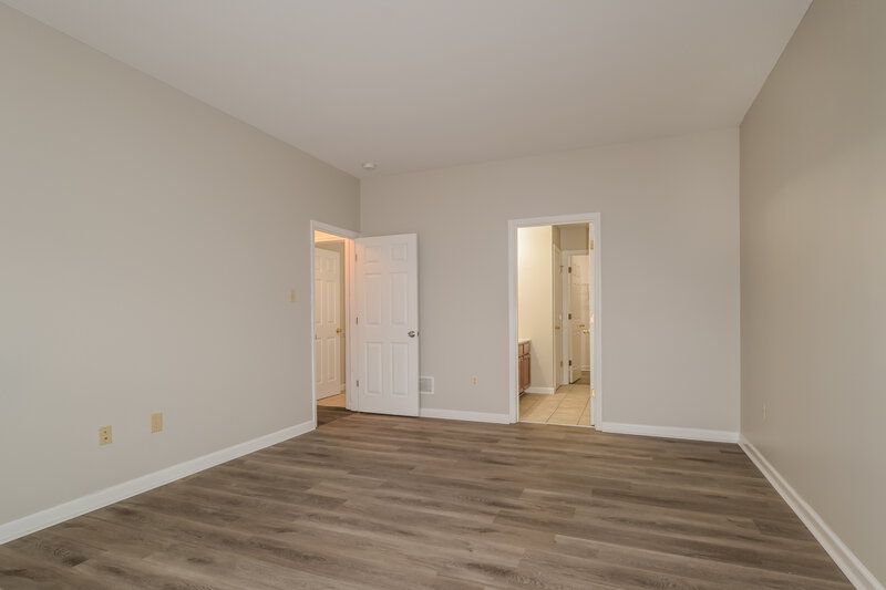 2,310/Mo, 2012 Village Glen Dr Wentzville, MO 63385 Main Bedroom View 2