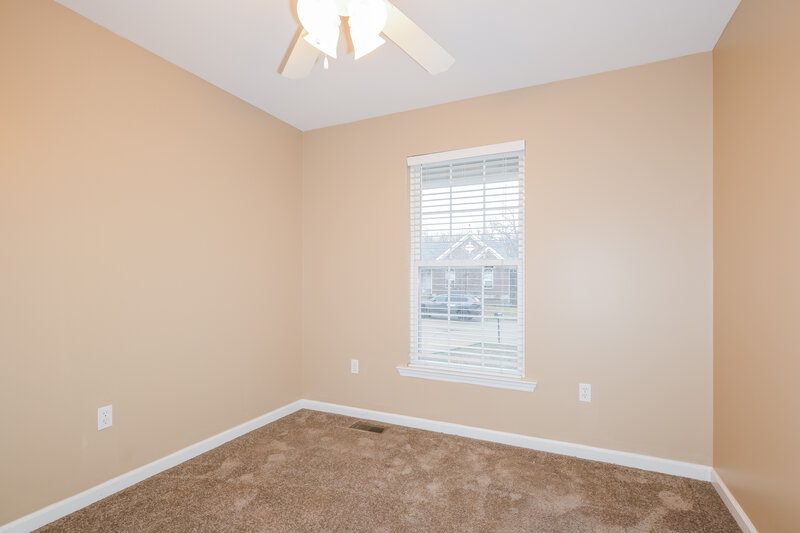 1,900/Mo, 2032 Belmont Dr Festus, MO 63028 Bedroom View 2