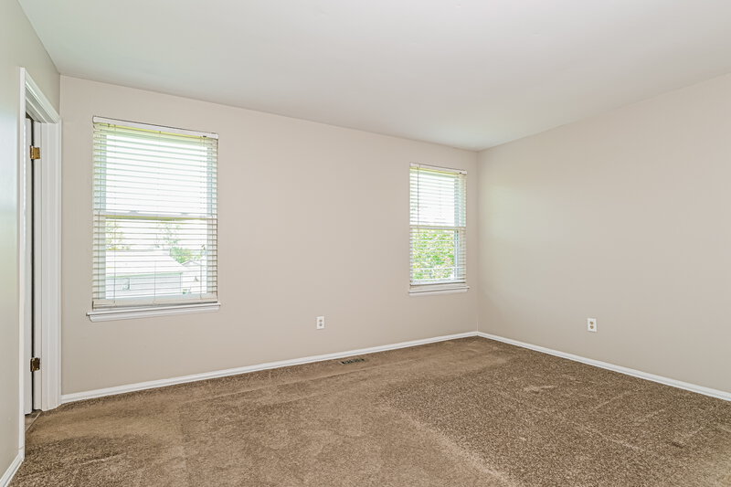 1,900/Mo, 5 Rustic Meadow Ct Saint Peters, MO 63376 Main Bedroom View 2