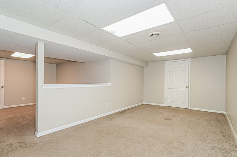 1,900/Mo, 5 Rustic Meadow Ct Saint Peters, MO 63376 Basement View 2