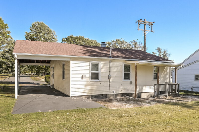 1,380/Mo, 2310 Mullanphy Ln Florissant, MO 63031 Rear View