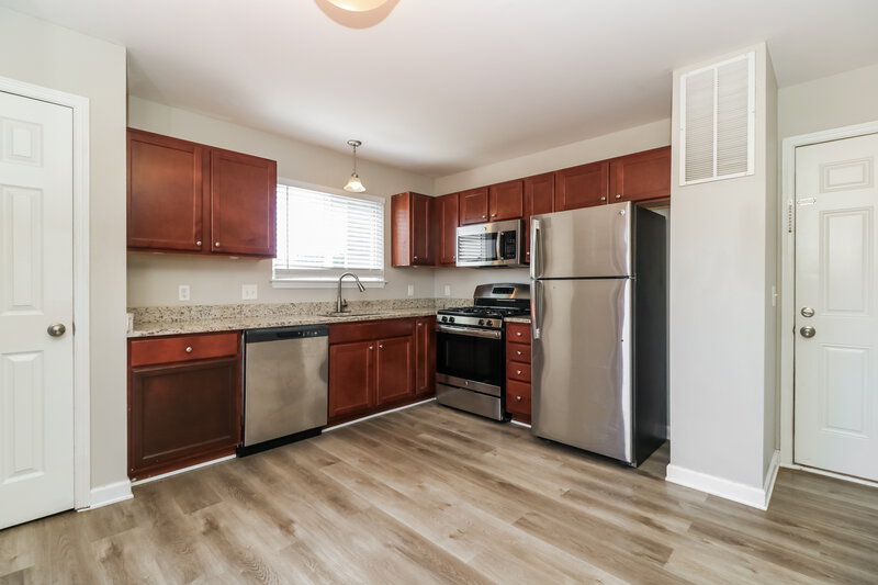 1,885/Mo, 1874 Waters Edge Way Pevely, MO 63070 Dining Room View