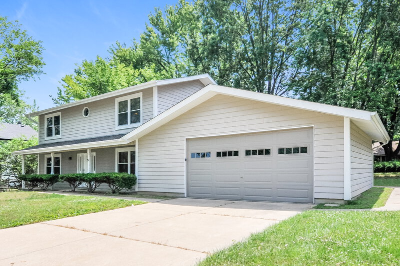 2,090/Mo, 15 Morgat Ct Lake St Louis, MO 63367 Front View