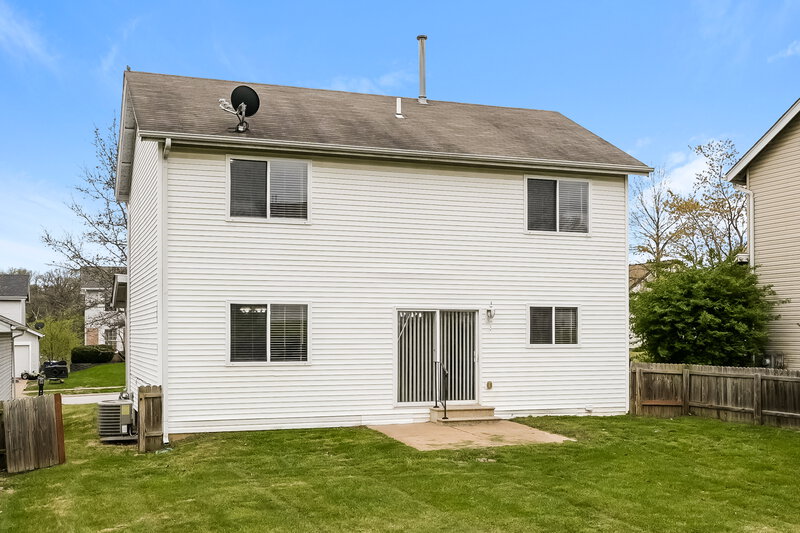 1,970/Mo, 4879 Persimmon Bend Ln Florissant, MO 63033 Rear View