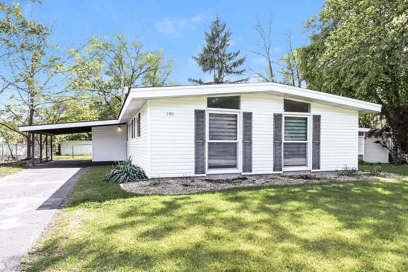 1,615/Mo, 790 Pebble Ln Florissant, MO 63033 Front View