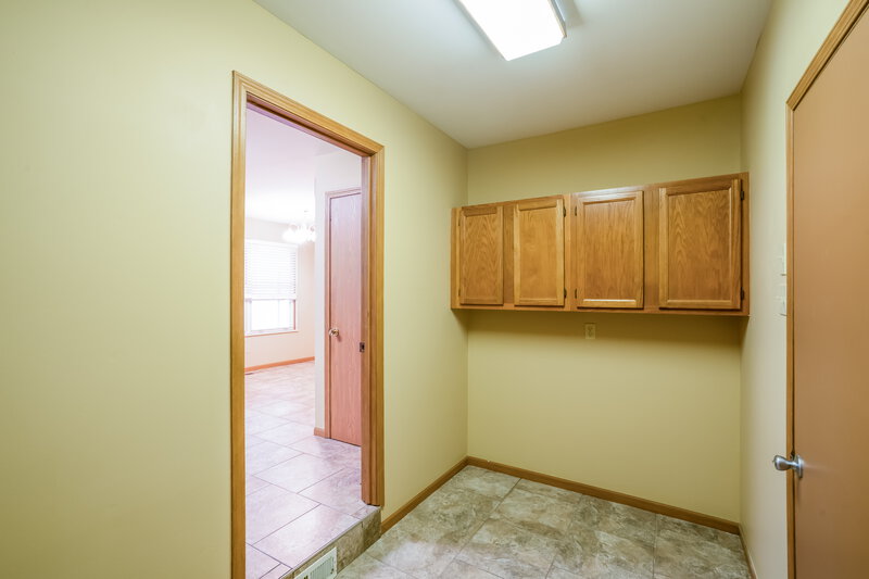 2,085/Mo, 4131 Les Cherbourg Ln Florissant, MO 63034 Breakfast Nook View