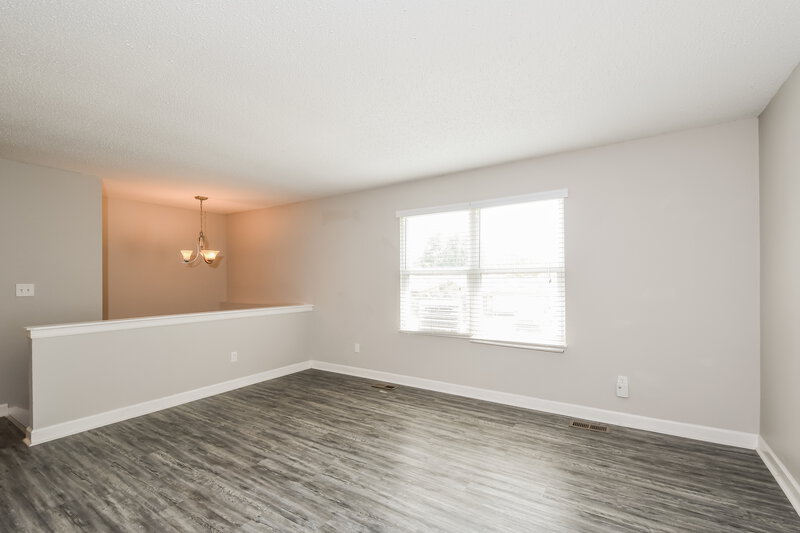 1,735/Mo, 3843 Duchess Dr Saint Charles, MO 63304 Living Room View