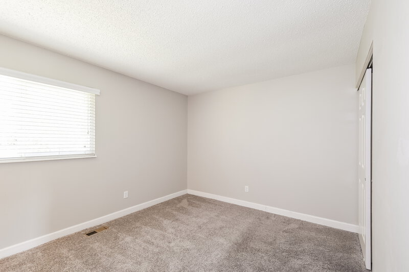 1,735/Mo, 3843 Duchess Dr Saint Charles, MO 63304 Bedroom View