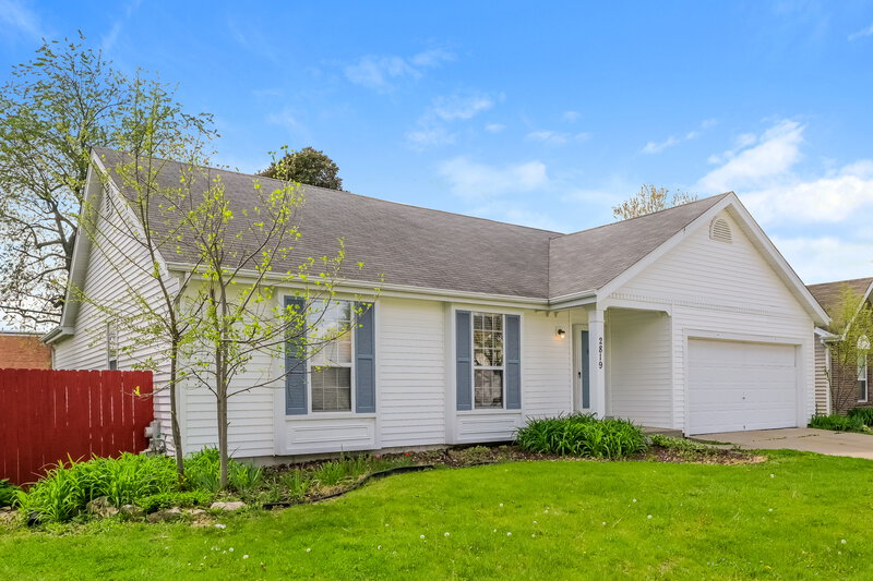 1,880/Mo, 2819 Chapel View Dr Florissant, MO 63031 Misc View