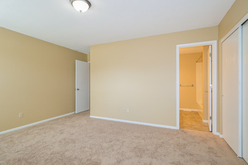 1,880/Mo, 2819 Chapel View Dr Florissant, MO 63031 Misc View 11