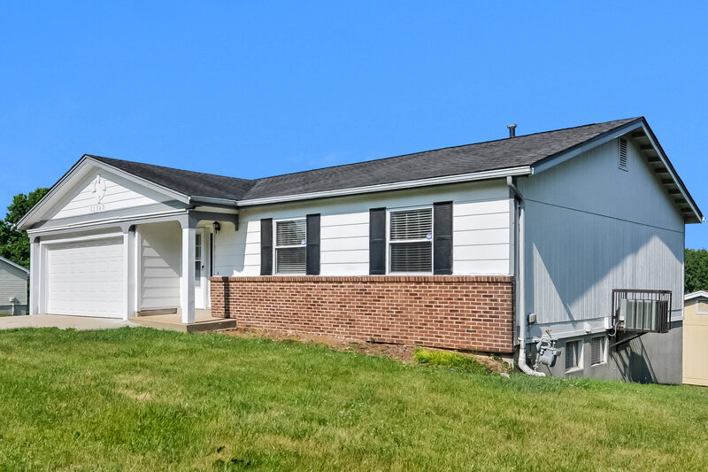 1,655/Mo, 11743 Branridge Rd Florissant, MO 63033 Front View
