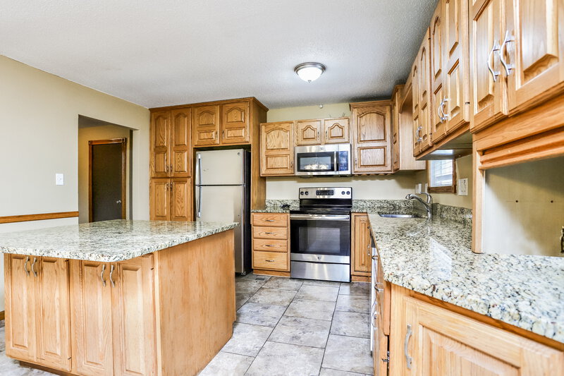 2,025/Mo, 5000 Snowberry St Imperial, MO 63052 Misc View 6