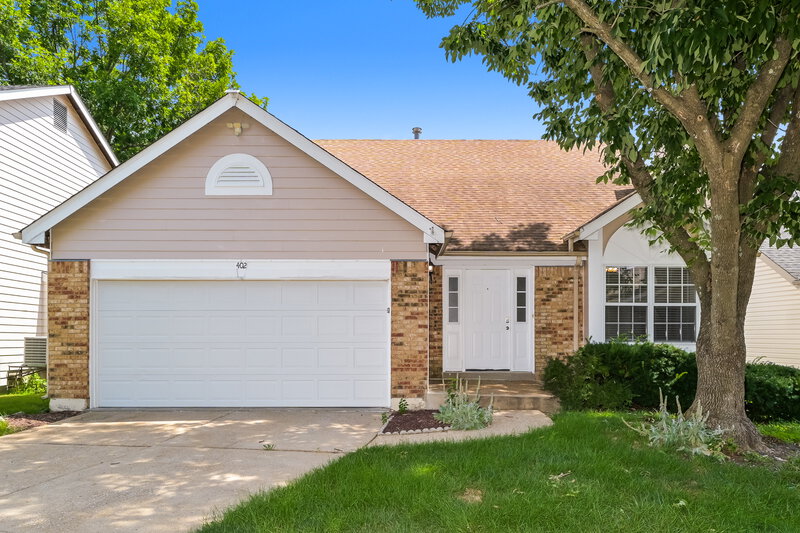2,440/Mo, 402 Waterside Dr Grover, MO 63040 External View