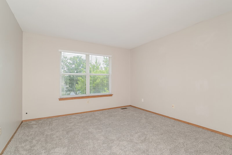 2,440/Mo, 402 Waterside Dr Grover, MO 63040 Bedroom View