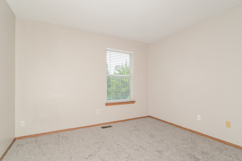 2,440/Mo, 402 Waterside Dr Grover, MO 63040 Bedroom View 2