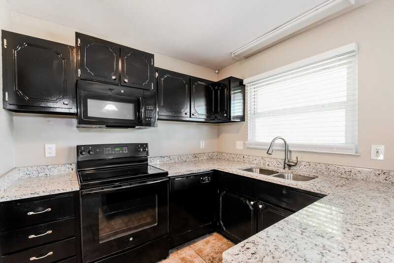 1,610/Mo, 1934 Catlin Dr Barnhart, MO 63012 Kitchen View 2