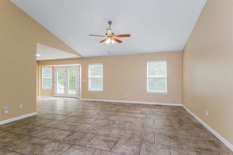 1,715/Mo, 104 Gran Vista Dr Festus, MO 63028 Living Room View