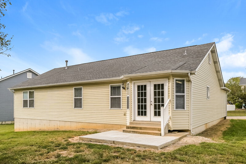 1,715/Mo, 104 Gran Vista Dr Festus, MO 63028 Rear View 2