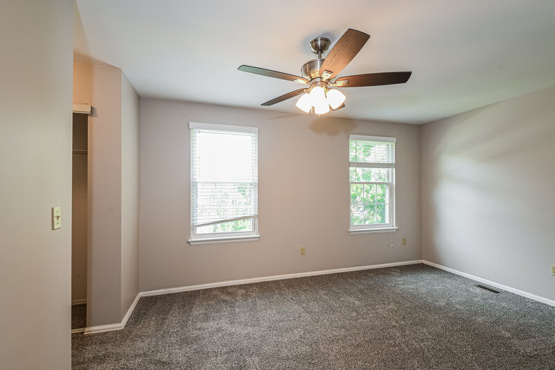 2,205/Mo, 17 Hollow Tree Ct Saint Peters, MO 63376 Main Bedroom View