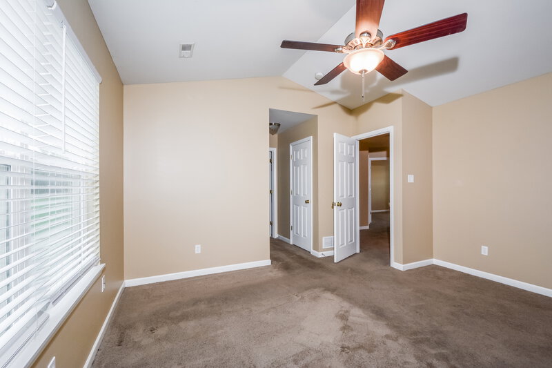 2,415/Mo, 126 August Place Ct Florissant, MO 63034 Main Bedroom View 2