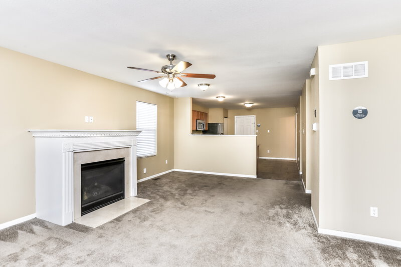 2,145/Mo, 755 Rockshire Dr Herculaneum, MO 63048 Living Room View